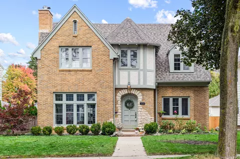 324 E Lexington, Whitefish Bay, WI 53217