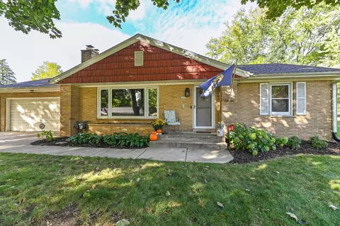 1651 N 118th, Wauwatosa, WI 53226