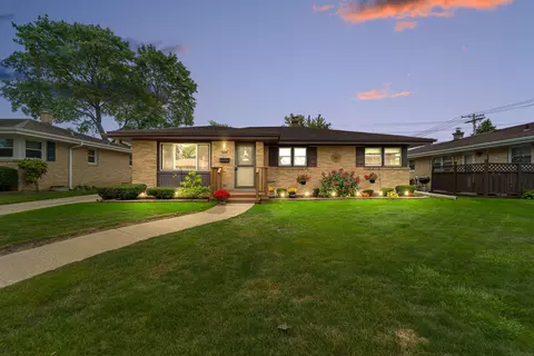 917 Coronada, Racine, WI 53402