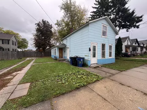 911 Racine, Racine, WI 53403