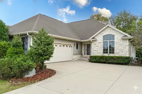 16607 W Sumerland, New Berlin, WI 53151