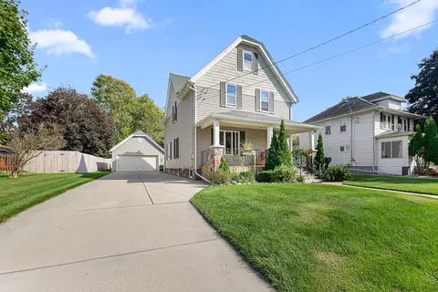 274 S Walnut, Mayville, WI 53050