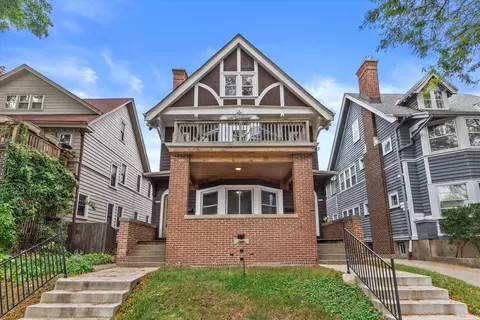 1806 E Newberry #1808, Milwaukee, WI 53211