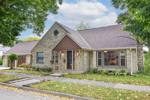 9029 W Hadley, Milwaukee, WI 53222