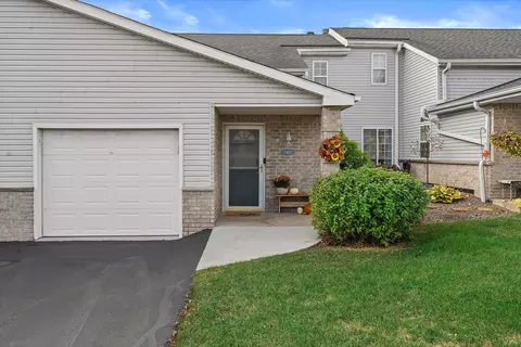 3482 W Sycamore, Franklin, WI 53132