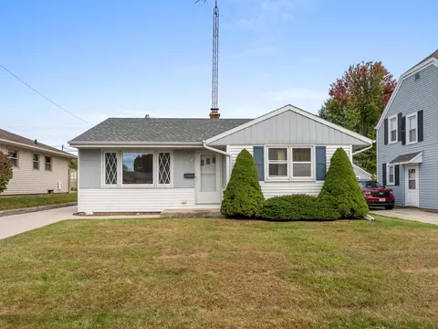 814 Manitou, Manitowoc, WI 54220