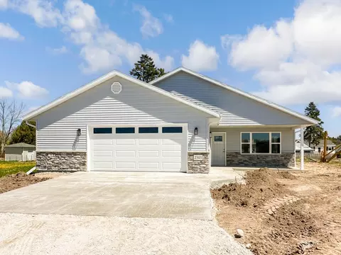 2303 S 19th, Manitowoc, WI 54220