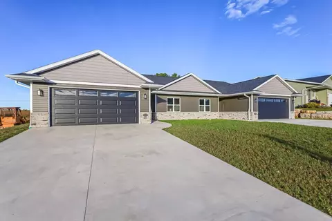 2508 Stoney Brk, Manitowoc, WI 54220