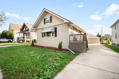 946 S 56th, West Allis, WI 53214