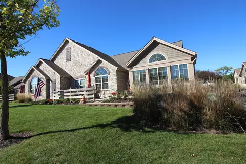 w250n5015 William, Pewaukee, WI 53072