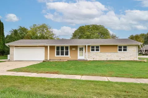 670 Court, Hartford, WI 53027