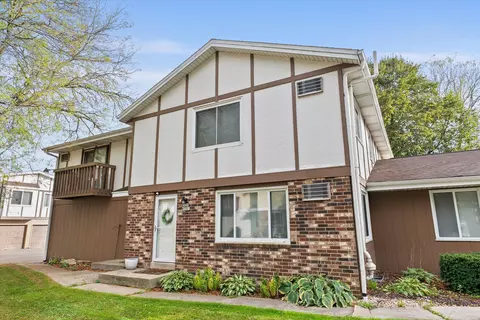 n20w5341 Pierce, Cedarburg, WI 53012