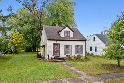 115 E West, Bend, WI 53095