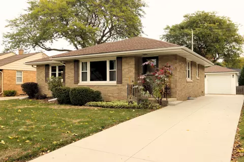 809 Indiana, Racine, WI 53405