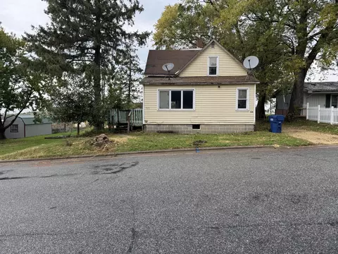 920 Wisconsin, Cashton, WI 54619