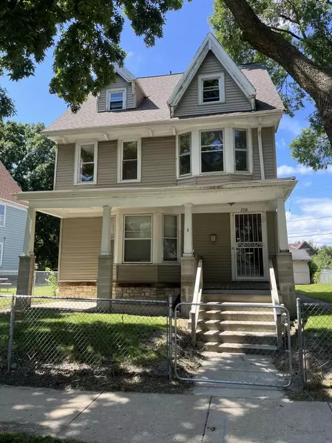 2225 N 16th, Milwaukee, WI 53205