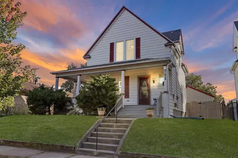 711 40th, Kenosha, WI 53140