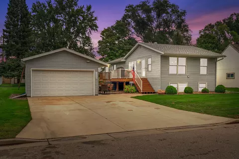 1530 Hoffman, Onalaska, WI 54650