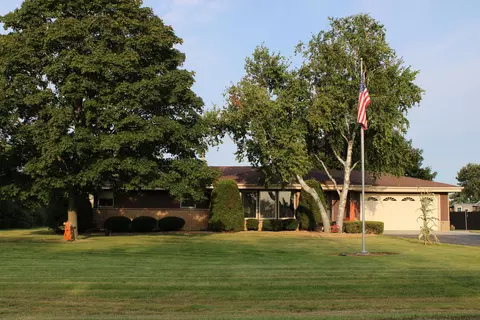 5426 Barthel, Caledonia, WI 53126