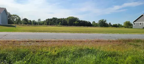 10851 S 10th, Oak Creek, WI 53154