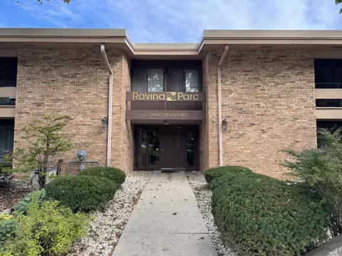 2650 S 60th #11, Milwaukee, WI 53219