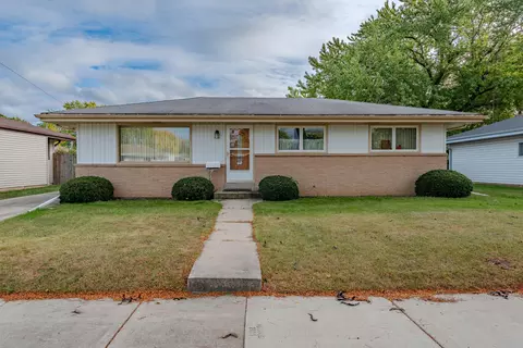 2721 Brentwood, Racine, WI 53403