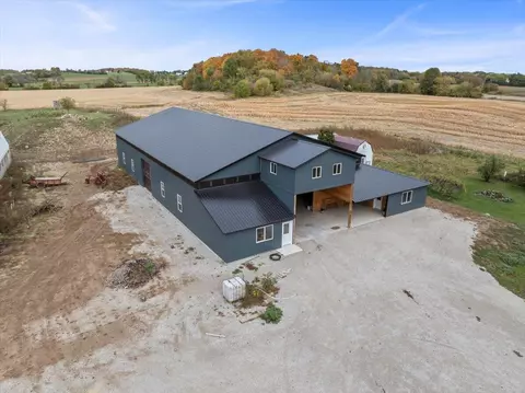 w1858 County Road Q, New Holstein, WI 53020