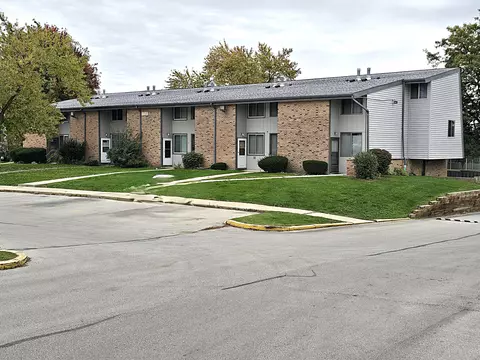 1522 Big Bnd #G, Waukesha, WI 53189