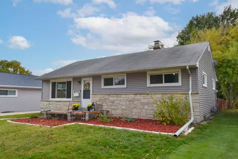 2507 W Whitaker, Milwaukee, WI 53221