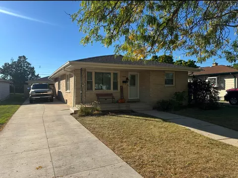 2920 26th, Kenosha, WI 53140