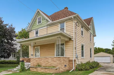 106 W Burnett, Beaver Dam, WI 53916