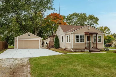 4451 S 51st, Greenfield, WI 53220