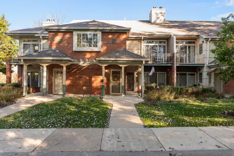 18880 Toldt Woods #6, Brookfield, WI 53045