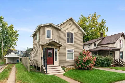 851 6th, Winona, MN 55987