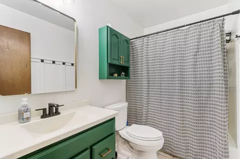 Bath - 2808 Comanche, Waukesha, WI 53188 photo 1 of 3