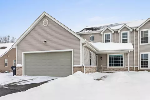 55 E Sedgemeadow, Elkhorn, WI 53121