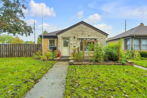 1124 Kingston, Racine, WI 53402