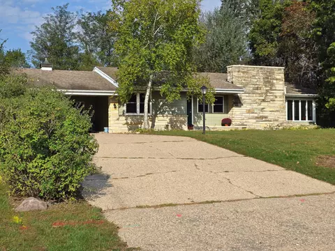 n2535 Bughs Lake Road, Wautoma, WI 54982
