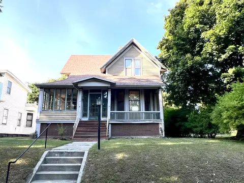 516 Erie, Sheboygan, WI 53081