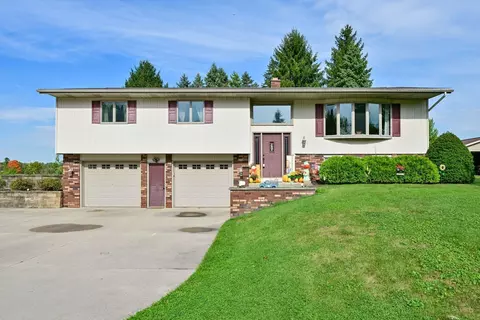 w990 Kelly Drive, Rubicon, WI 53078