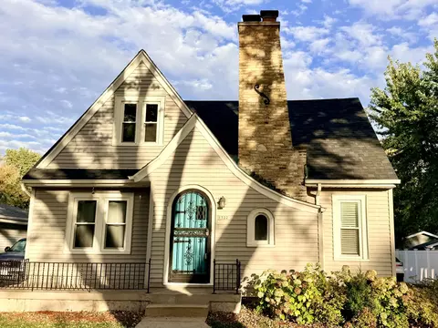 1522 S Sunny Slope, New Berlin, WI 53151
