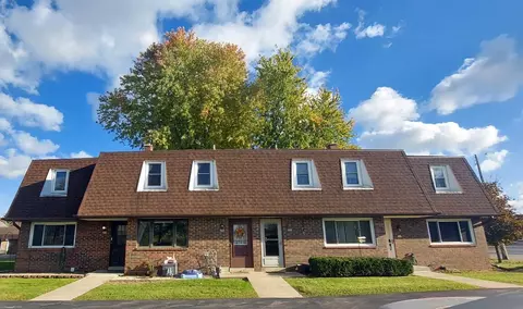 276 Karen, Hartford, WI 53027