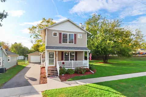 320 S Sixth, Delavan, WI 53115