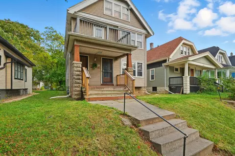 2624 N 37th #2626, Milwaukee, WI 53210