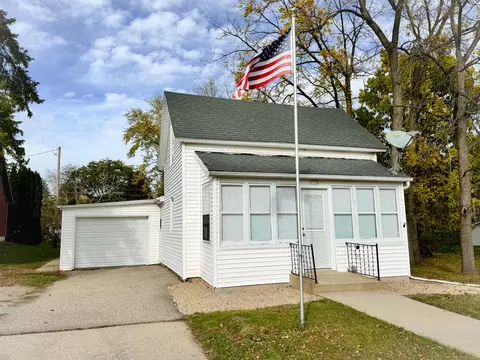 1130 W Main, Princeton, WI 54968