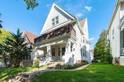 2962 N Cramer #2964, Milwaukee, WI 53211