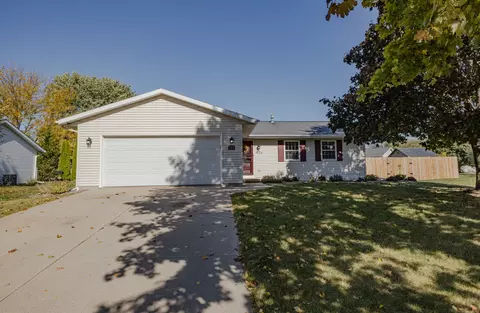 1406 Commonwealth, Fort Atkinson, WI 53538