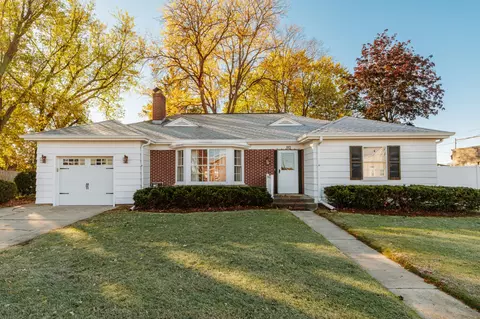 113 W Water, Princeton, WI 54968