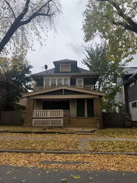 2423 N 44th #2425, Milwaukee, WI 53210