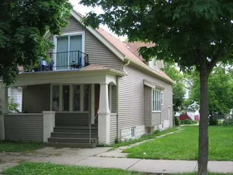 2436 N Fratney, Milwaukee, WI 53212